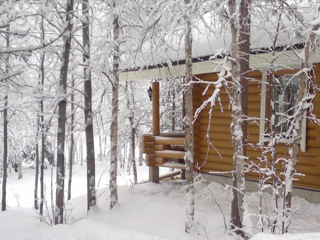 Hoviranta Tiainen Cottage ภายนอก รูปภาพ